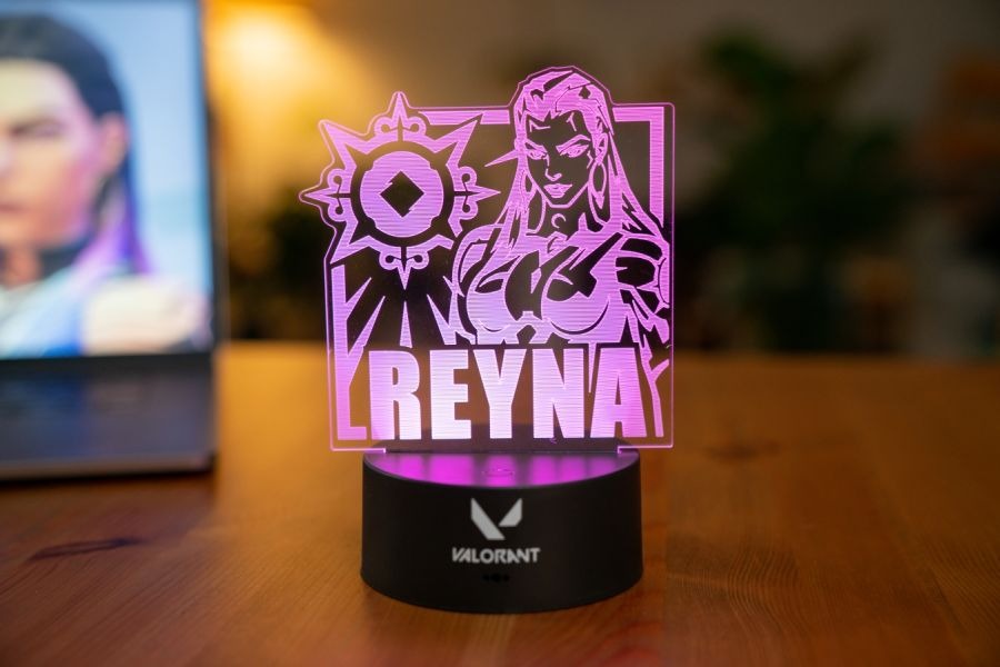 Reyna Agentic RGB Lamp